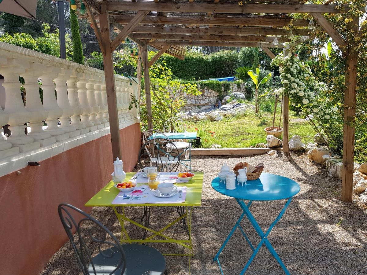 Mas D'Azur Bed & Breakfast Roquefort-les-Pins Exterior photo