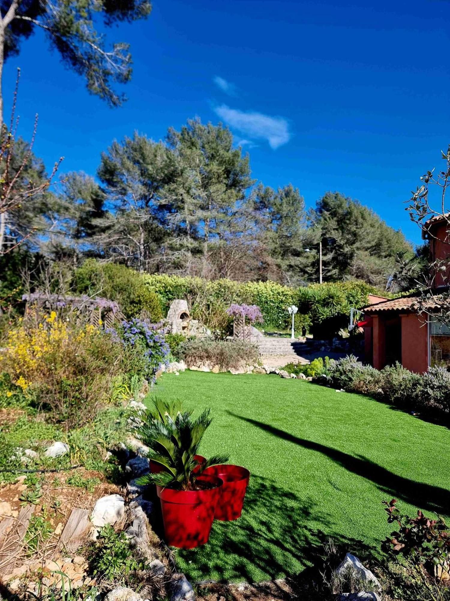 Mas D'Azur Bed & Breakfast Roquefort-les-Pins Exterior photo